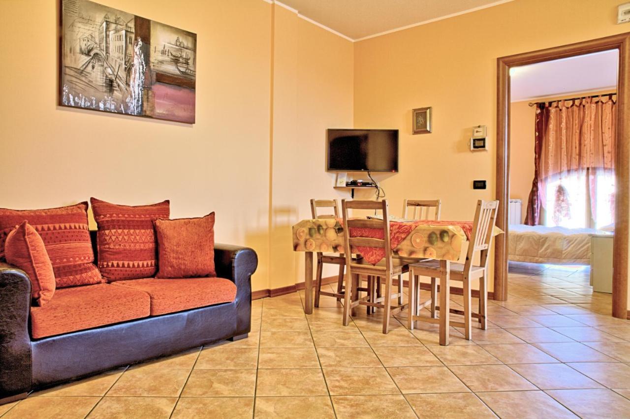 Agriturismo Il Melograno Tessera Exterior foto