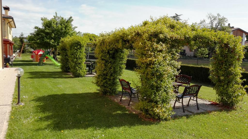 Agriturismo Il Melograno Tessera Exterior foto